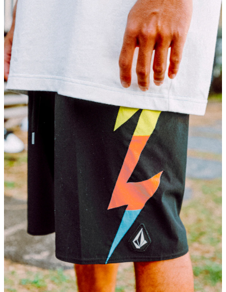 Men's Volcom Zapped Liberators 19