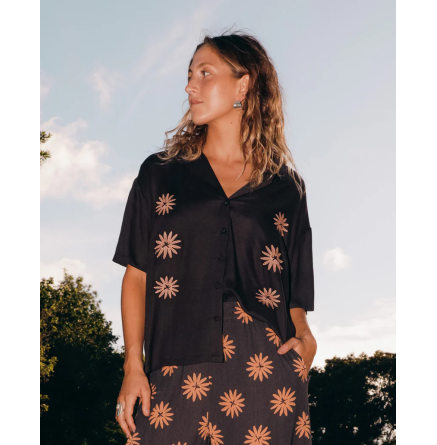 Women's Volcom Emb Midnite Ramble Top Shirt Ss
