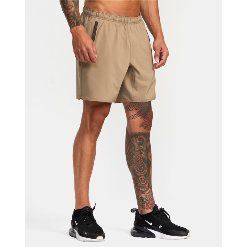 RVCA YOGGER STRETCH ATHLETIC SHORTS 17" RVCA YOGGER STRETCH ATHLETIC SHORTS 17"