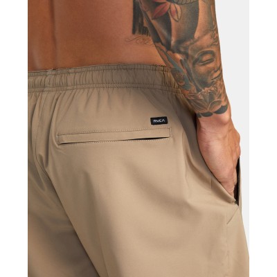 RVCA YOGGER STRETCH ATHLETIC SHORTS 17"